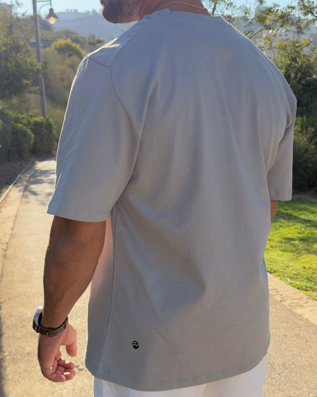 Ease Signature Tee